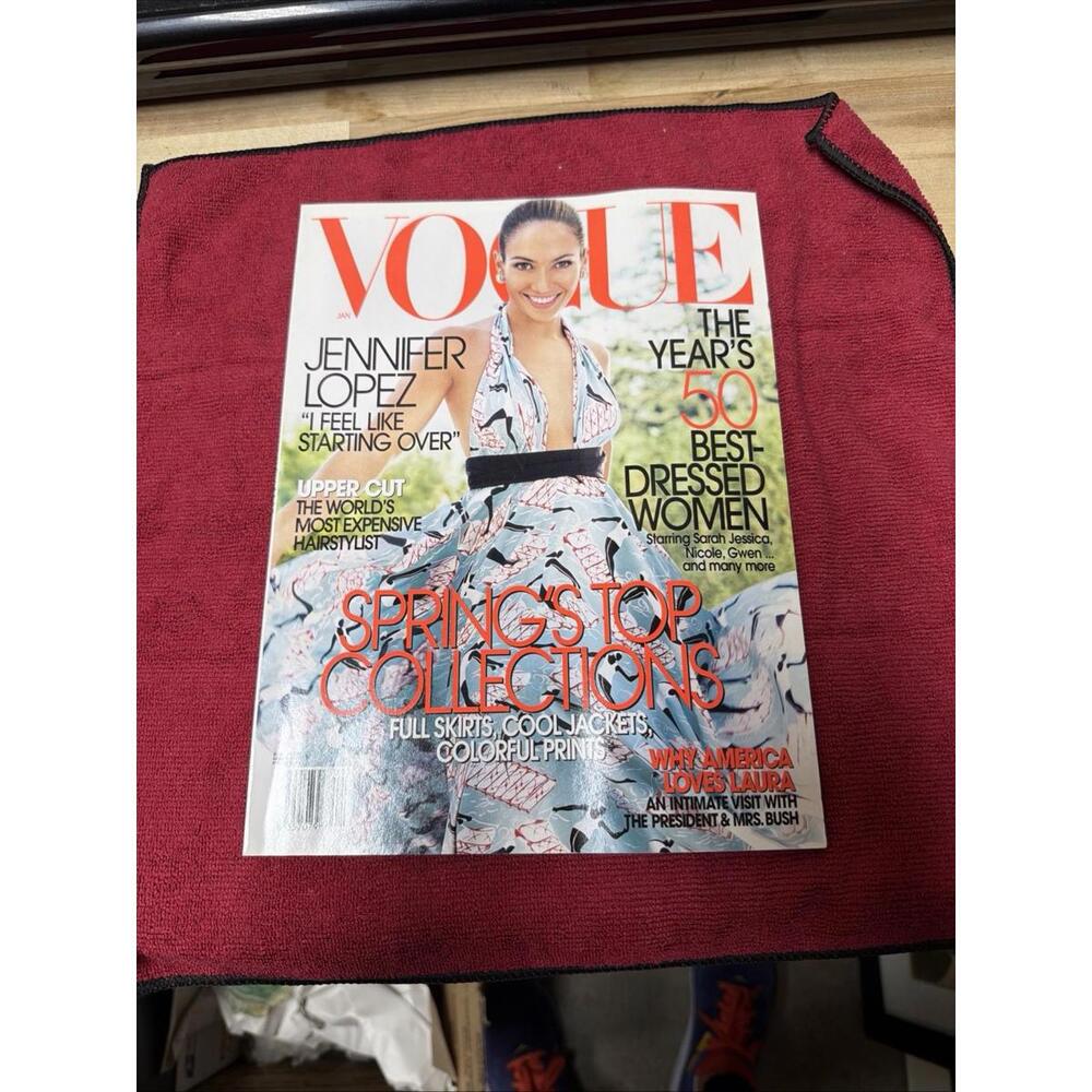 Vogue Magazine January 2005 Jennifer Lopez Laura Bush 50 Best Dressed Women‎